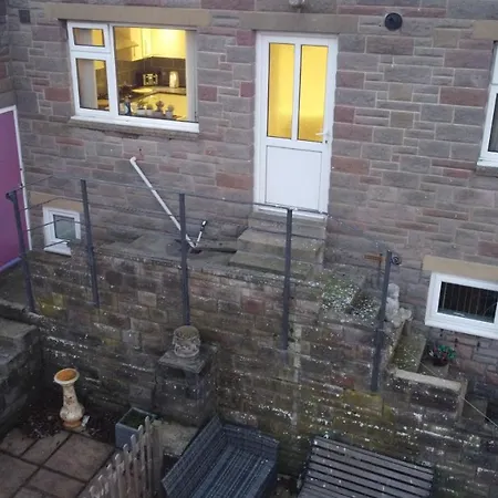 Апартаменты Fieldside View Sleeps 7 Village Near Whitby *