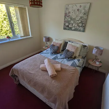 Апартаменты Fieldside View Sleeps 7 Village Near Whitby *
